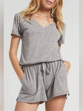 Z Supply Women's Gray V-Neck Short Sleeve Romper